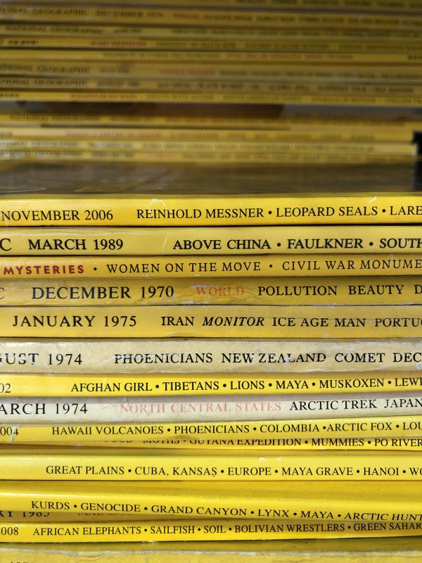 IMG_6765.jpg National Geographic (pack of 5)