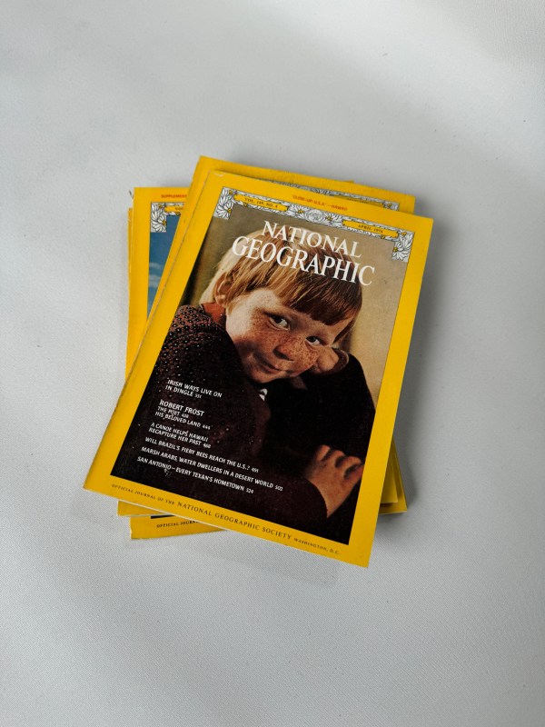 IMG_6943.jpeg National Geographic (pack of 5)