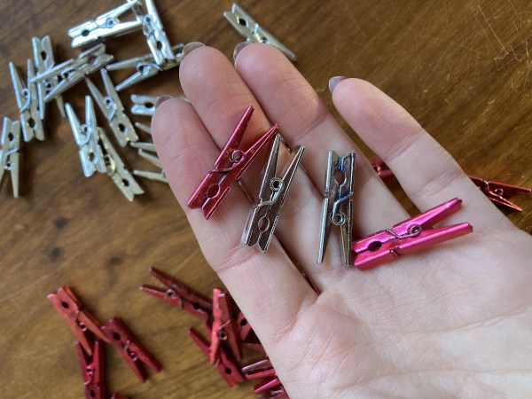 Metallic Mini Pegs (20 Pack)